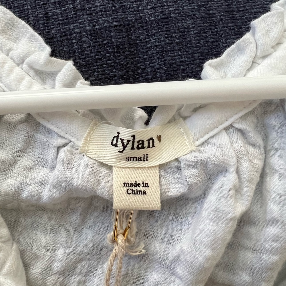 Women’s small Ruffle blouse . - Picture 5 of 5